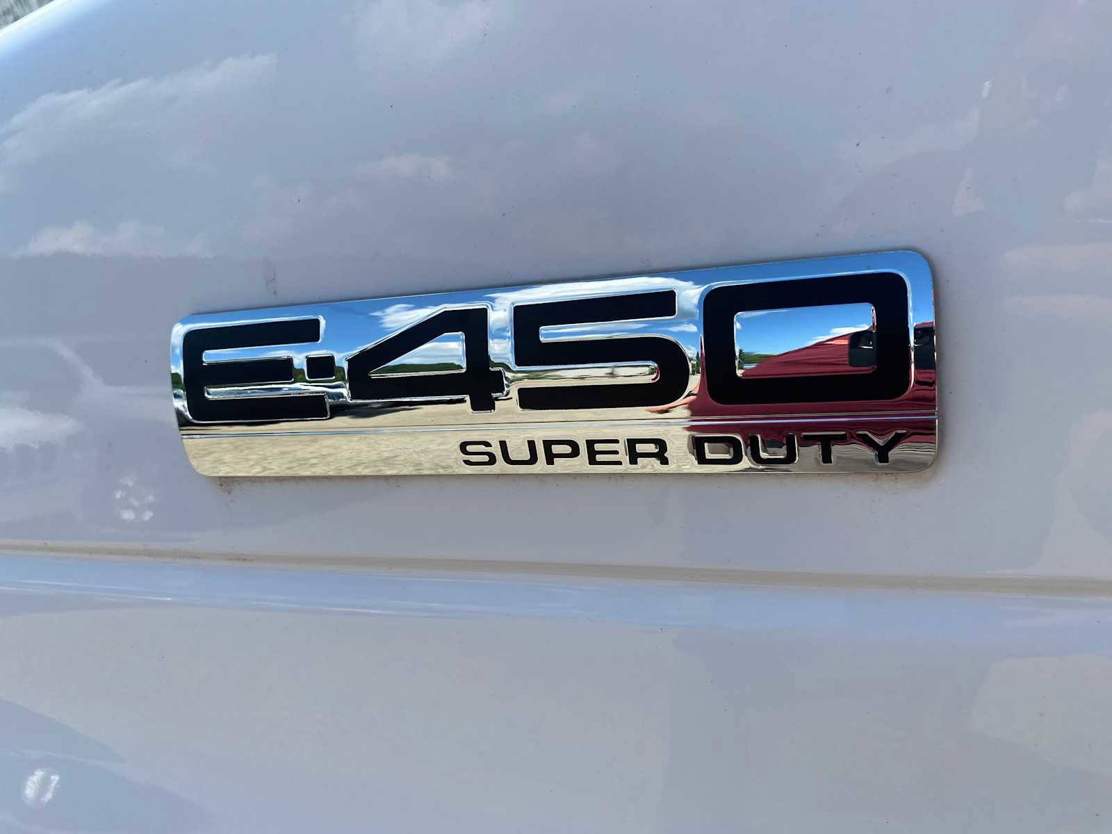 Used 2017 Ford E-450 and Econoline 450 Super Duty RWD image 16
