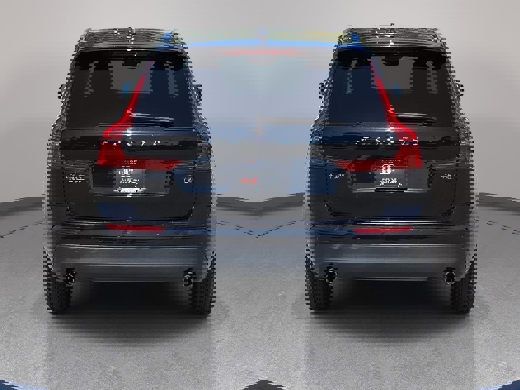 Used 2021 Volvo XC60 T5 Momentum image 6