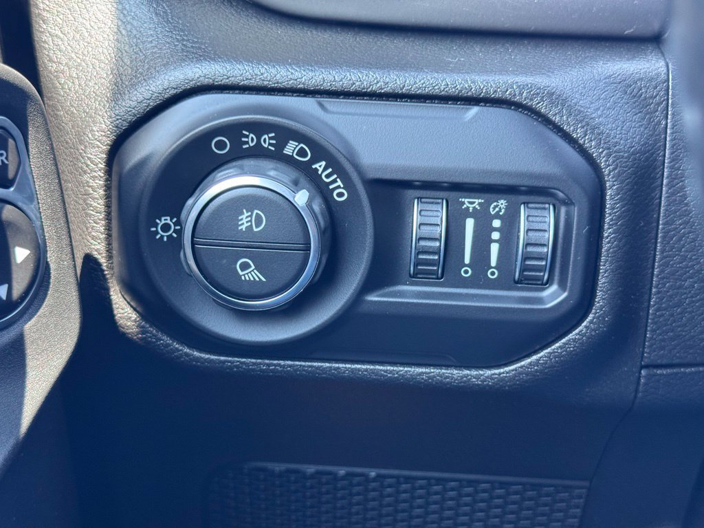 Used 2020 Jeep Gladiator Sport w/ Quick Order Package 24S AWD/4WD image 30