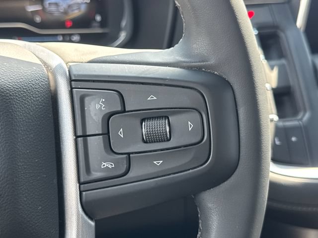 Used 2023 GMC Yukon XL SLE AWD/4WD image 32