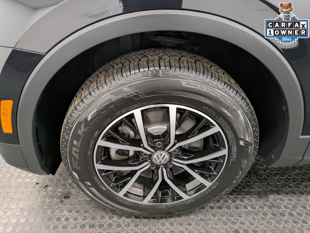 Used 2021 Volkswagen Tiguan SE w/ Panoramic Sunroof Package AWD/4WD image 7
