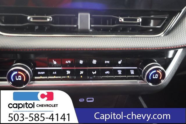 Used 2025 Chevrolet Equinox RS AWD/4WD image 18