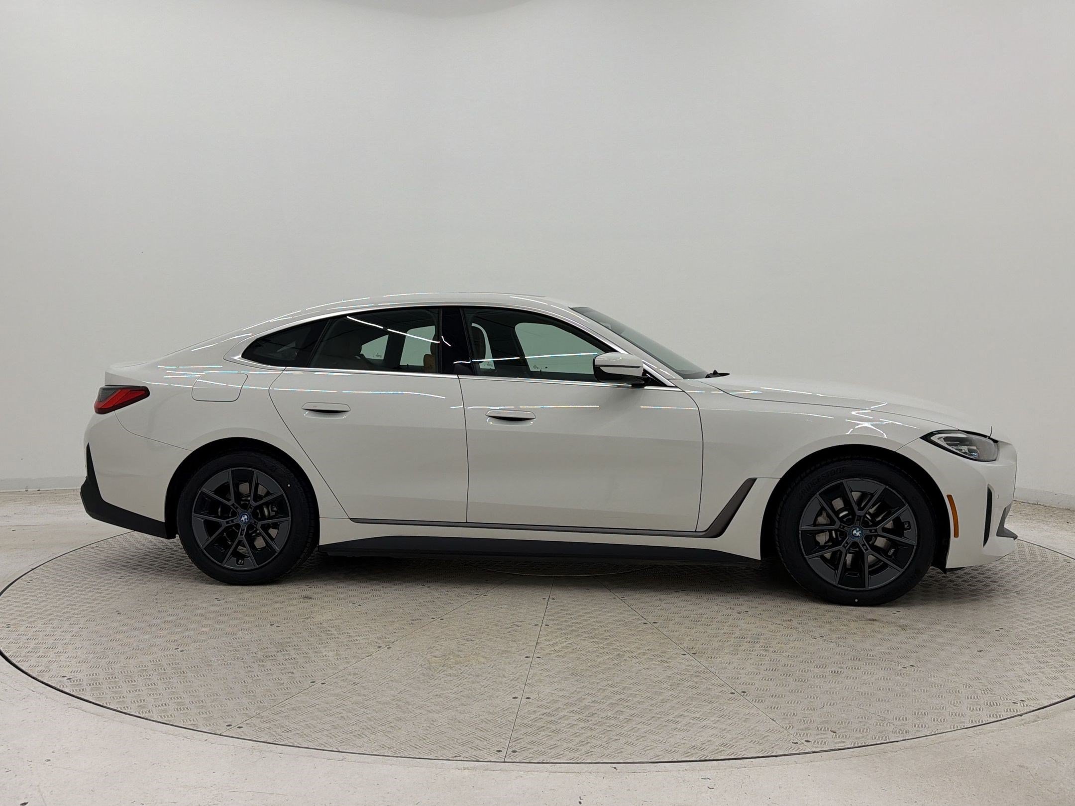 Certified 2023 BMW i4 eDrive35 w/ Premium Package RWD image 8