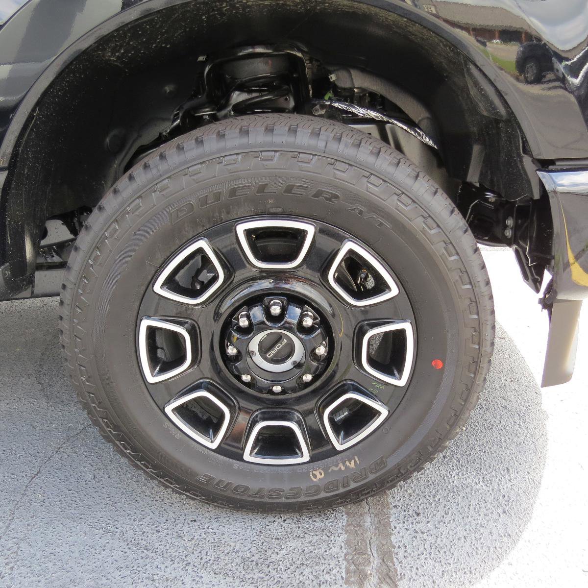 New 2025 Ford F250 Platinum image 8