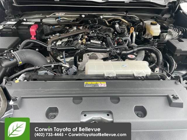 Used 2025 Toyota Tacoma TRD Off-Road AWD/4WD image 40