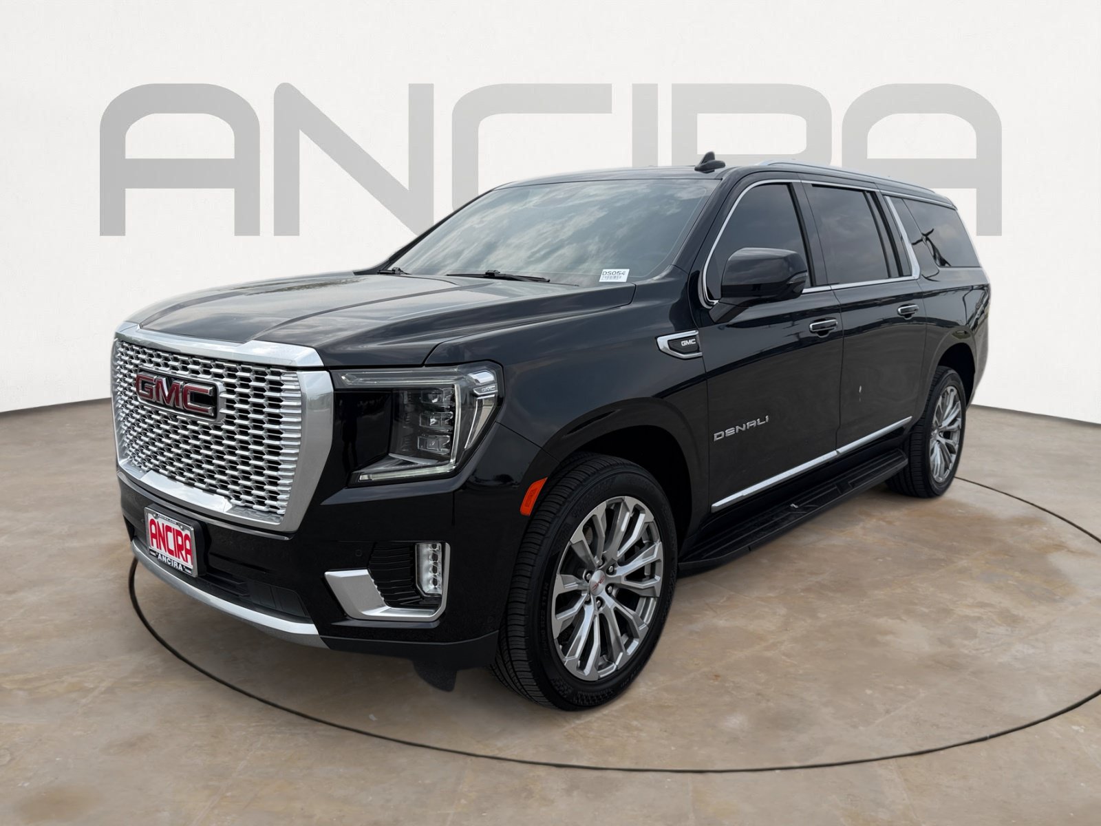 Used 2024 GMC Yukon XL Denali w/ Advanced Technology Package RWD image 9