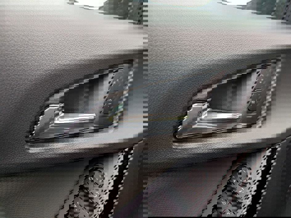 New 2026 Chevrolet Equinox LT w/ Convenience Package II image 13