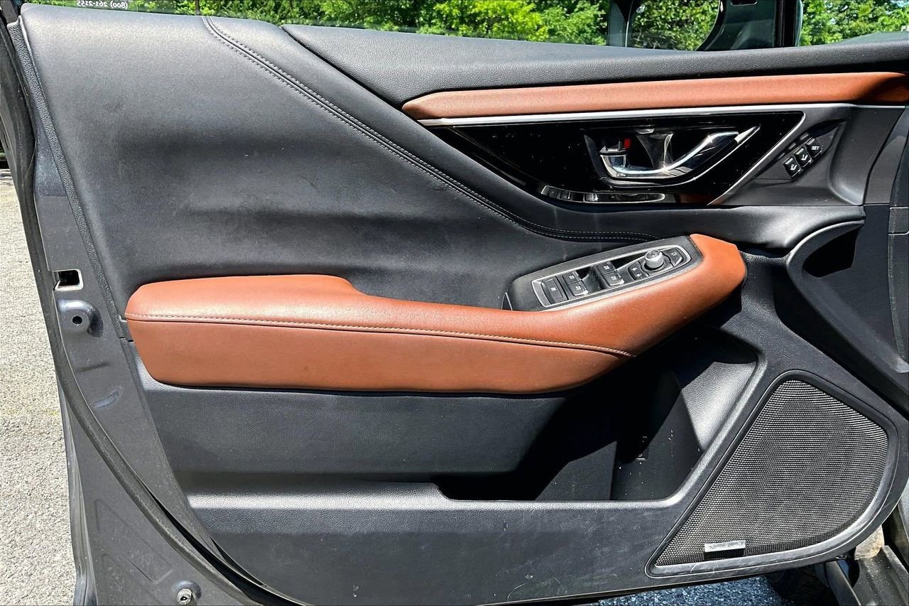 Used 2020 Subaru Outback Touring XT AWD/4WD image 27