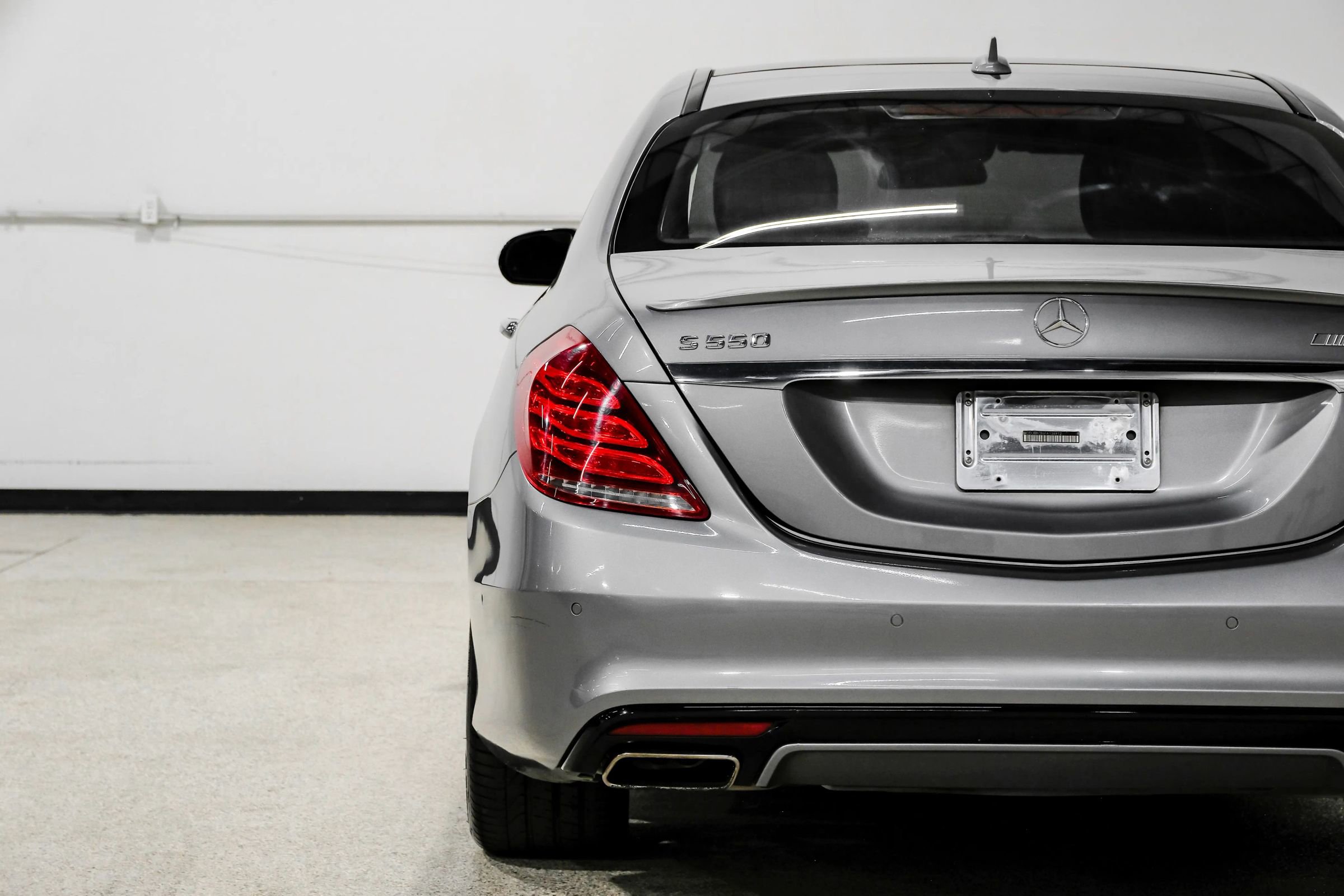 Used 2015 Mercedes-Benz S 550 Sedan w/ Sport Package w/ Sport Package image 56