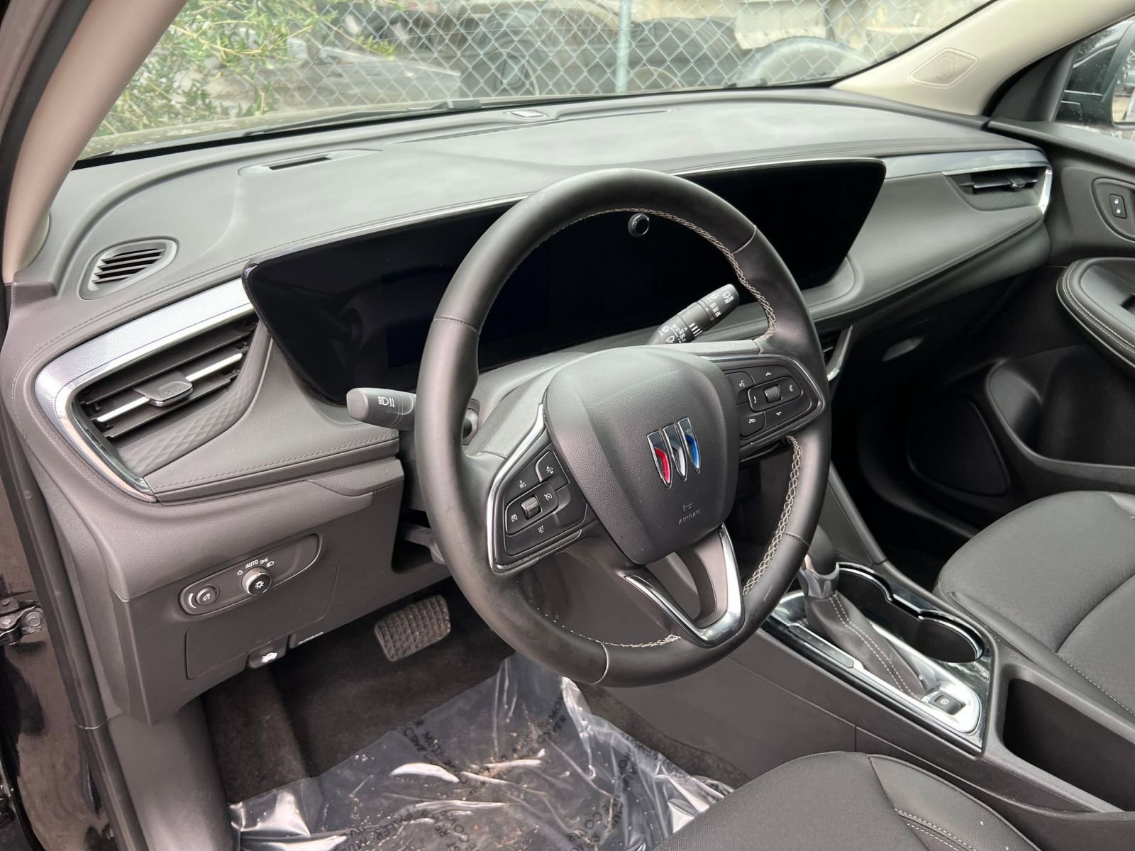 Used 2025 Buick Encore GX Preferred image 29