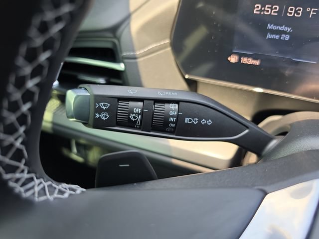 Used 2026 Chevrolet Traverse LT w/ Driver Confidence Package FWD image 24
