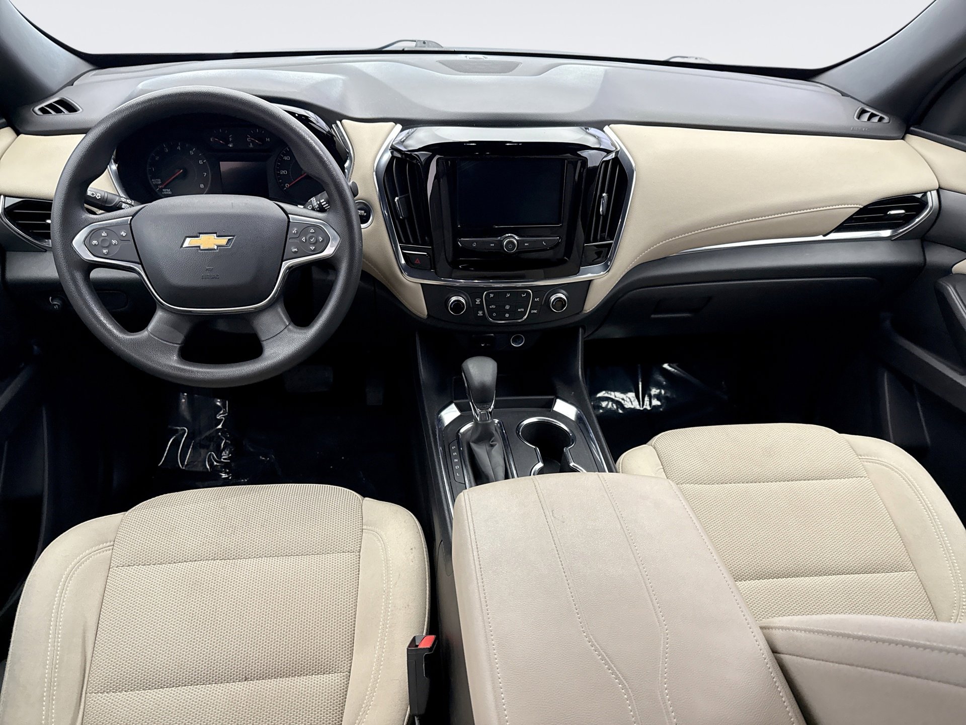 Used 2023 Chevrolet Traverse LS image 14