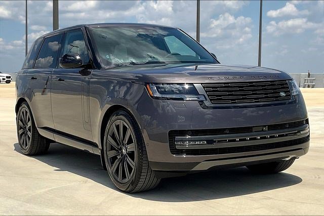 New 2025 Land Rover Range Rover SE AWD/4WD image 2