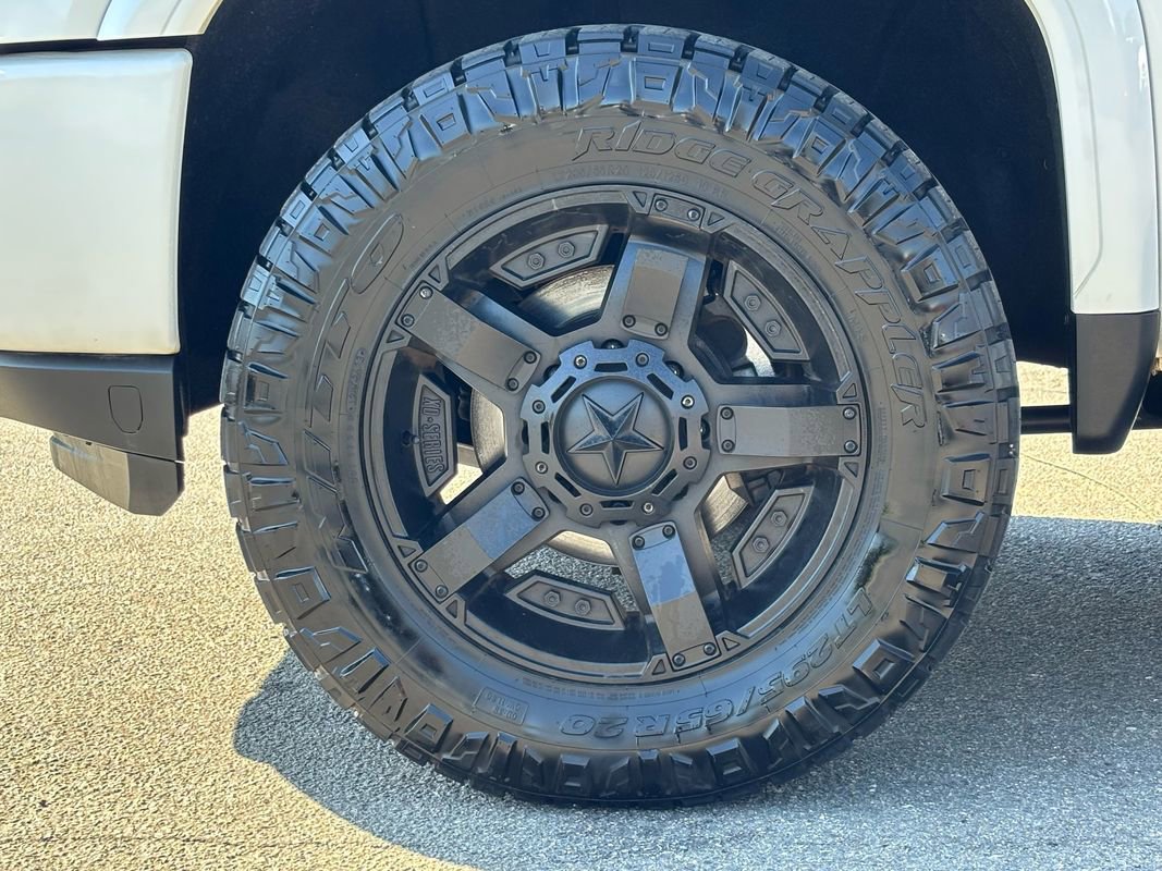 Used 2022 GMC Sierra 2500 Denali w/ Denali Ultimate Package AWD/4WD image 12