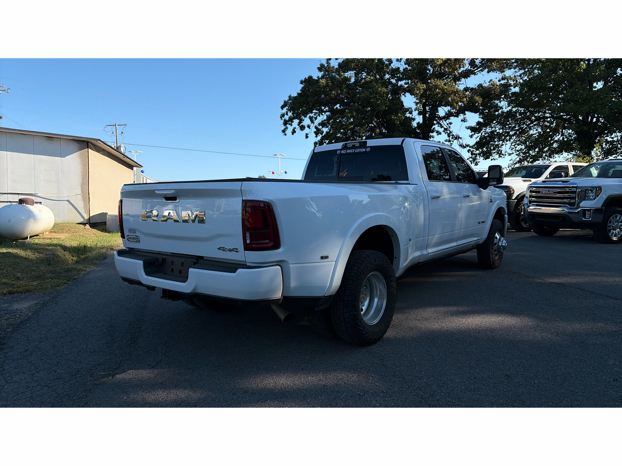Used 2025 RAM 3500 Longhorn AWD/4WD image 3