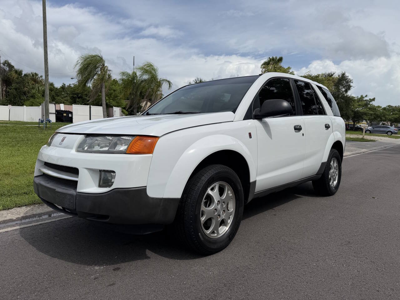 Used 2002 Saturn Vue AWD V6 image 1