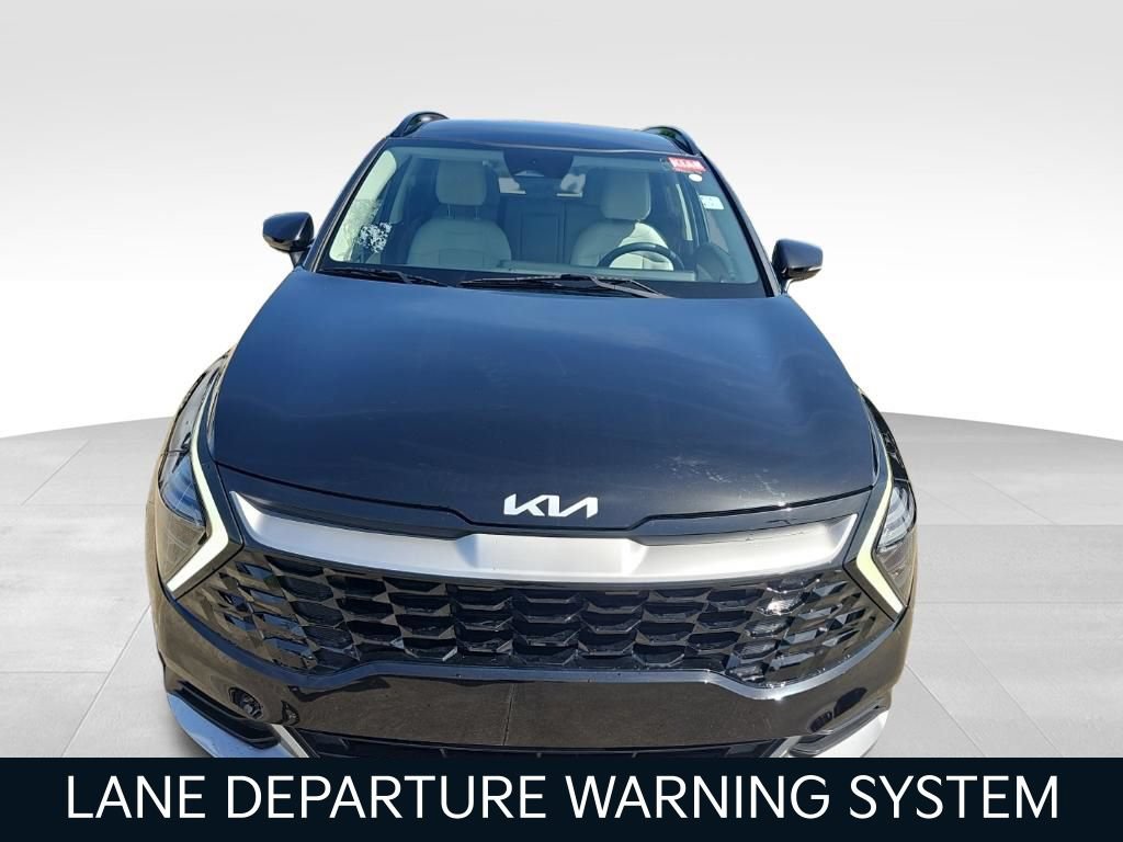Certified 2025 Kia Sportage EX w/ Premium Package FWD image 3