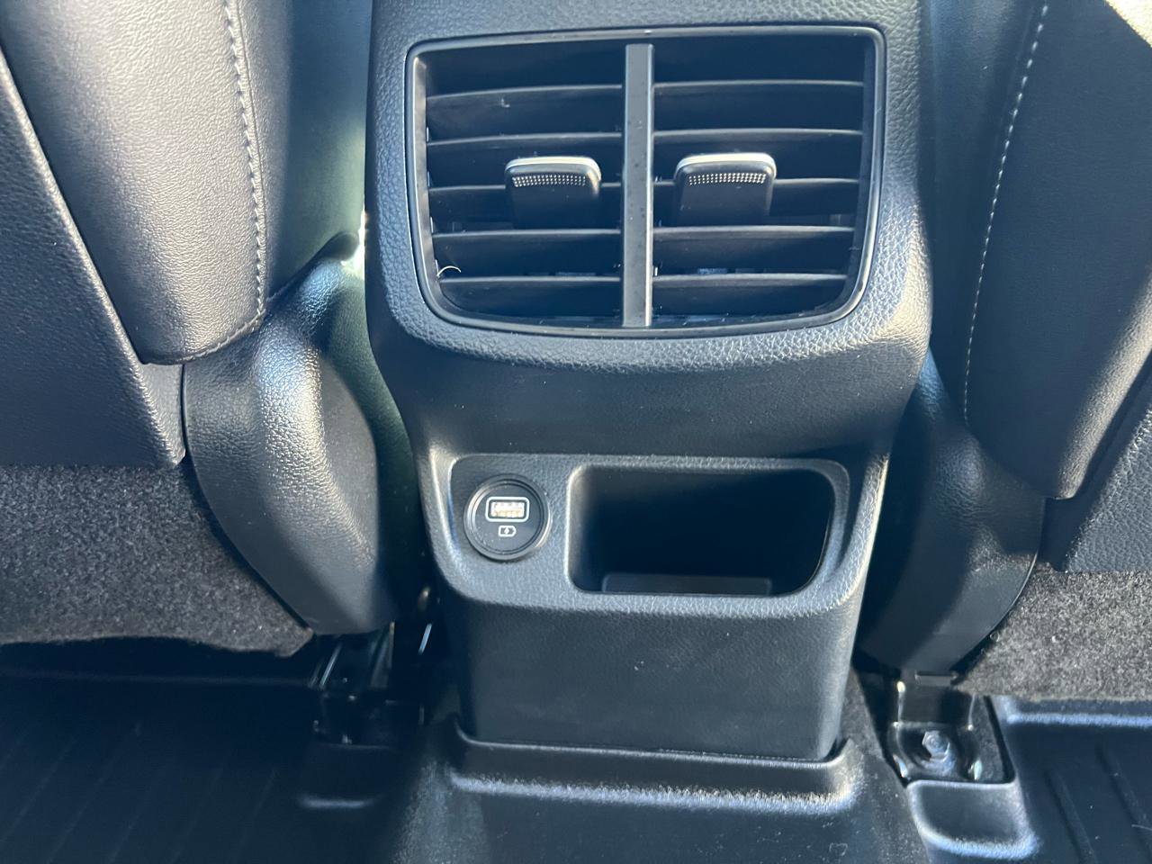 Used 2023 Kia Seltos S w/ Navigation Package image 12