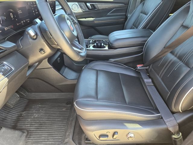 Used 2025 Buick Enclave Avenir w/ Super Cruise Package AWD/4WD image 13
