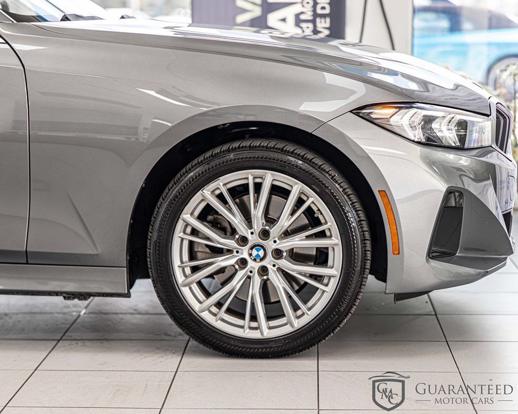 Used 2024 BMW 330i xDrive Sedan w/ Convenience Package AWD/4WD image 11