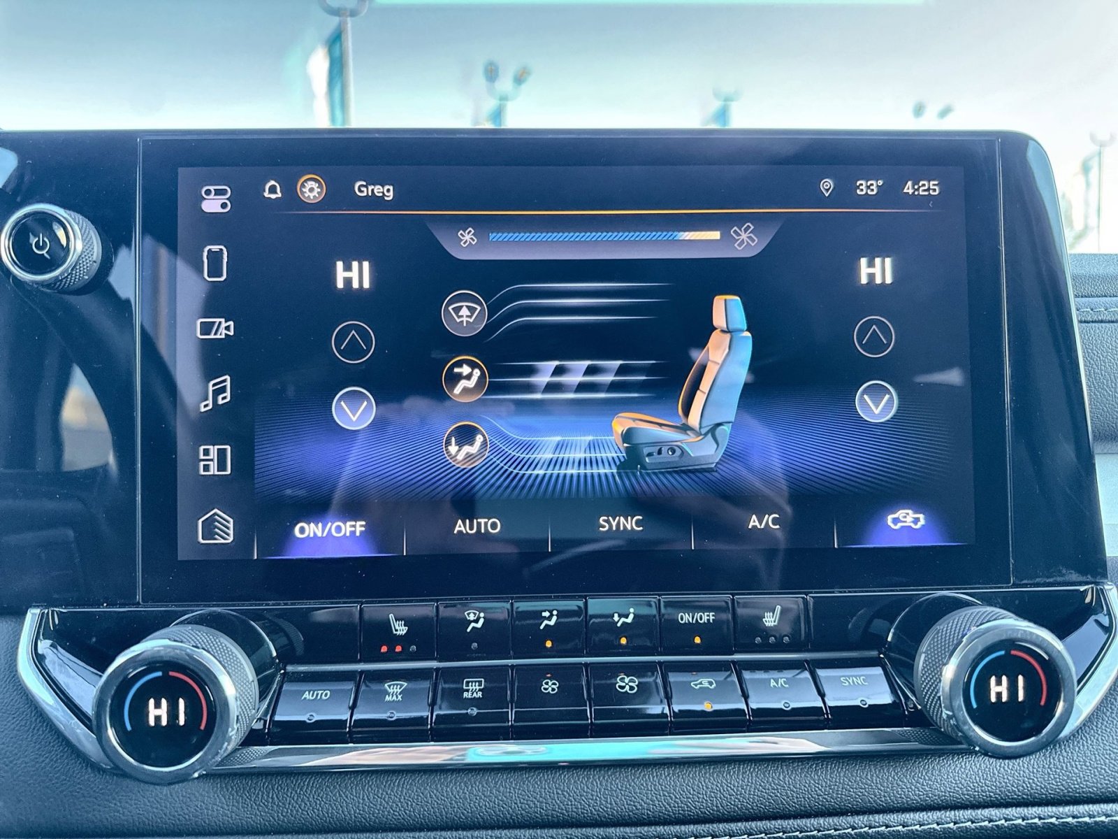 Used 2024 Chevrolet Colorado LT w/ LT Convenience Package II image 21