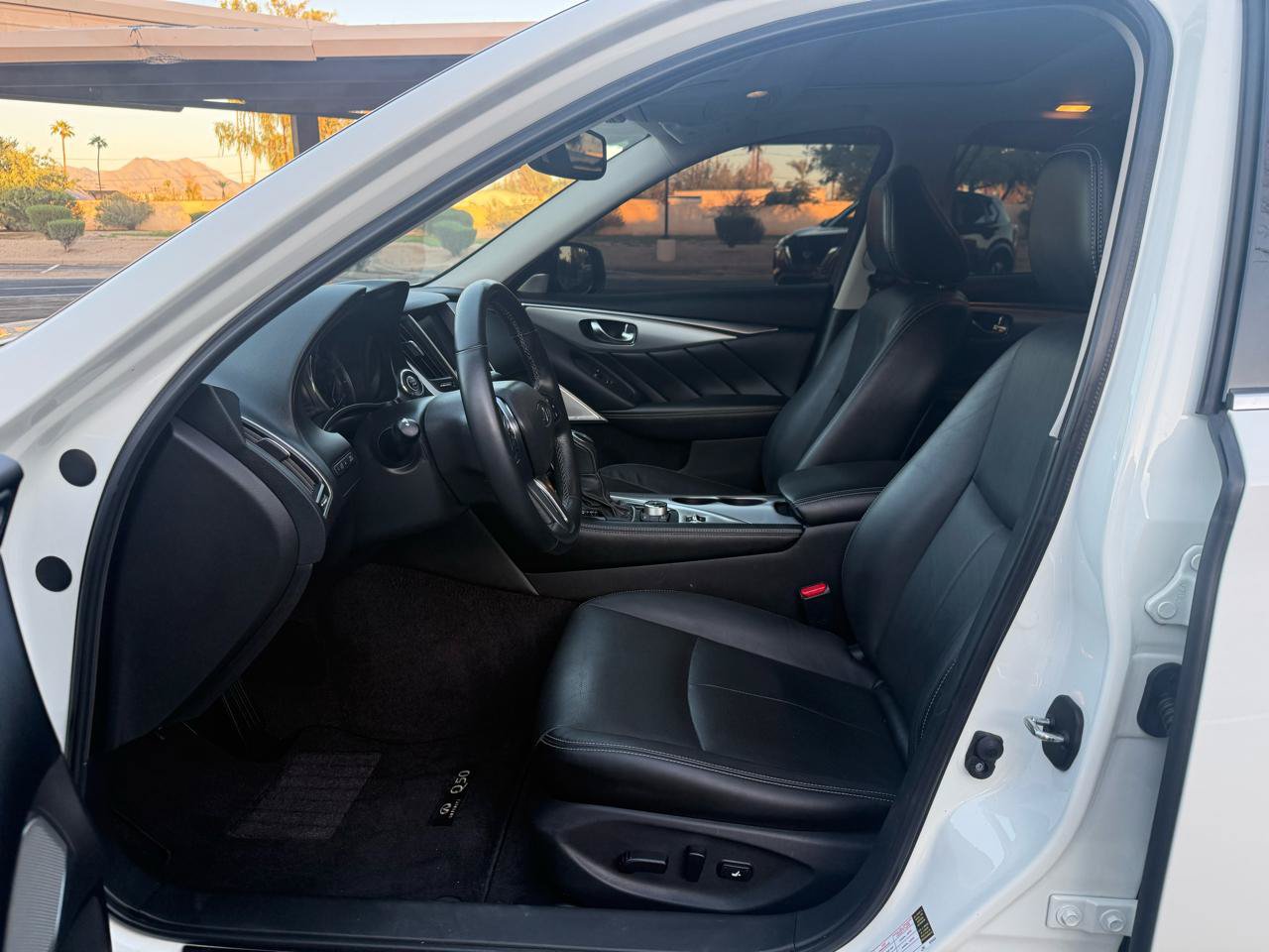 Used 2021 INFINITI Q50 Luxe w/ Seat & Sound Package AWD/4WD image 9