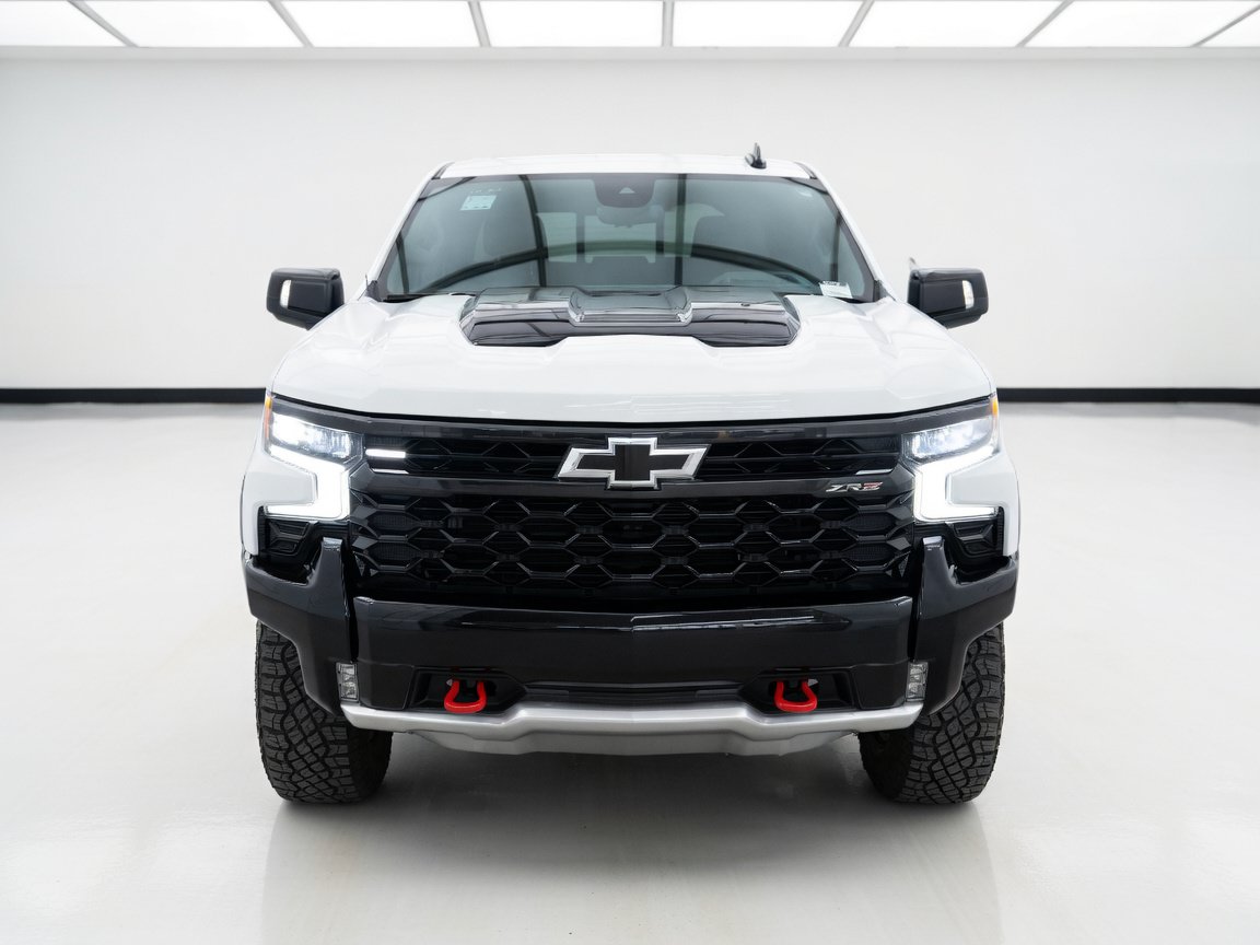 Used 2024 Chevrolet Silverado 1500 ZR2 w/ Technology Package AWD/4WD image 2