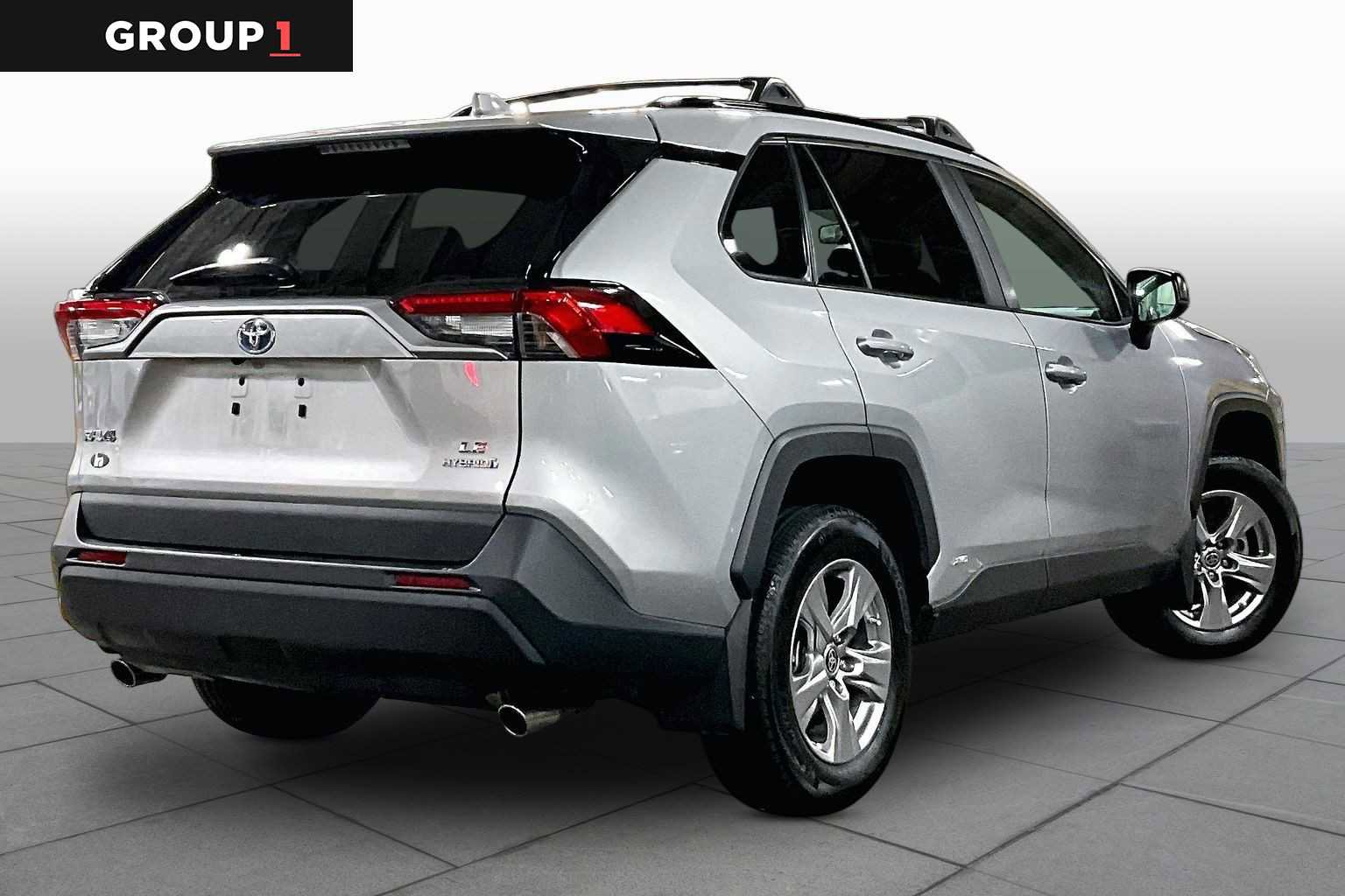 Used 2024 Toyota RAV4 LE AWD/4WD image 13