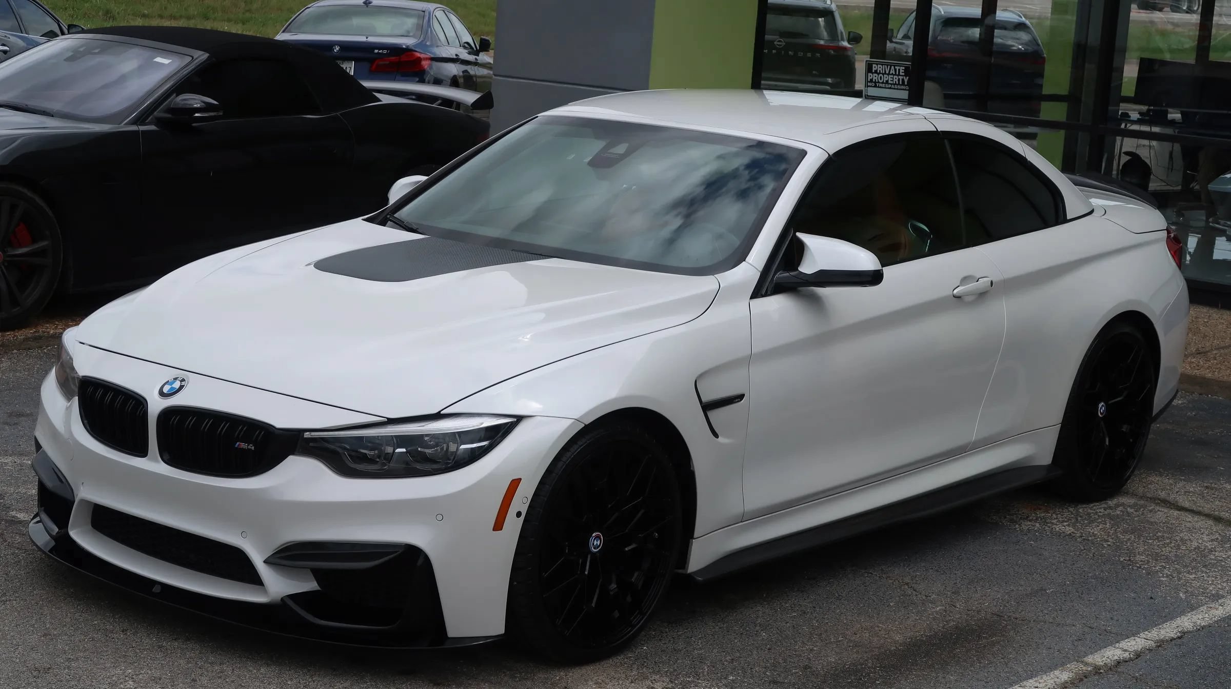 Used 2019 BMW M4 Convertible w/ Competition Package RWD image 6