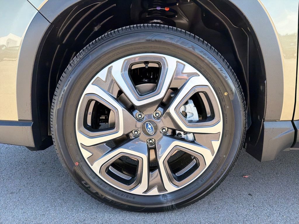 New 2026 Subaru Ascent Limited image 3