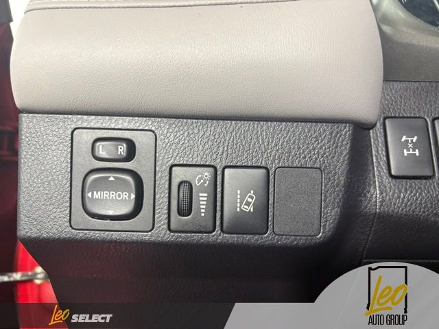 Used 2017 Toyota RAV4 Limited w/ Advanced Technology Package image 13