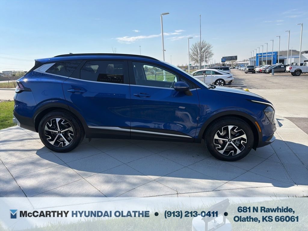 Used 2025 Kia Sportage EX w/ Premium Package FWD image 16