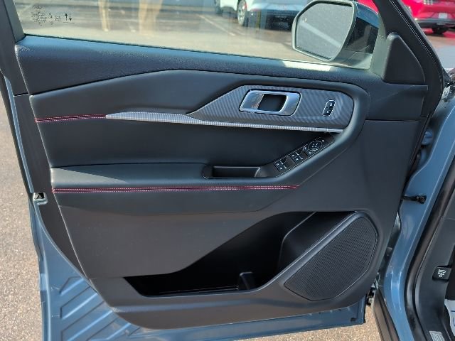 Certified 2025 Ford Explorer ST-Line AWD/4WD image 13