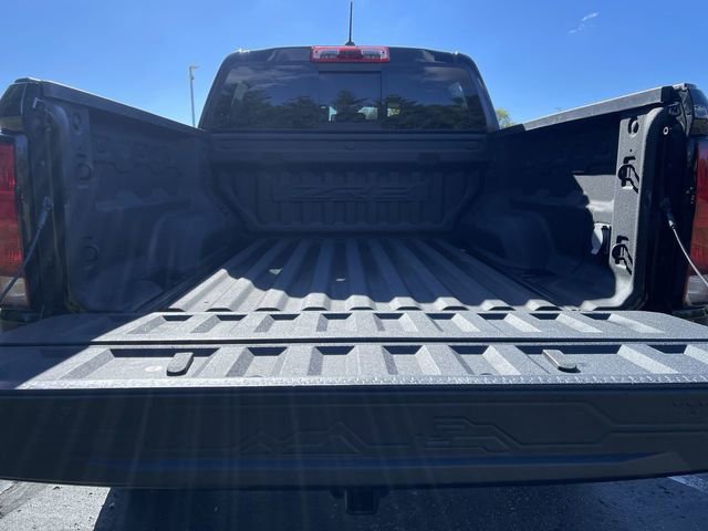 Used 2023 Chevrolet Colorado ZR2 w/ ZR2 Convenience Package III image 26