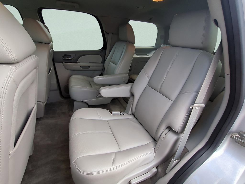 Used 2013 Chevrolet Tahoe LT w/ All-Star Edition RWD image 17