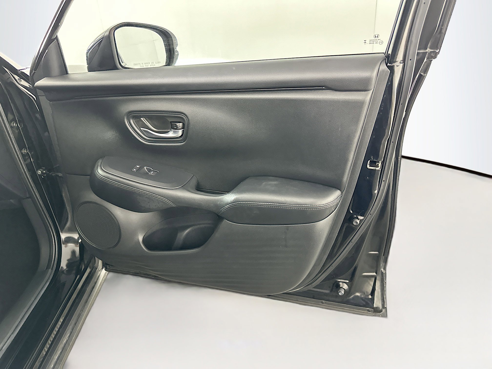 Used 2024 Honda HR-V LX image 29