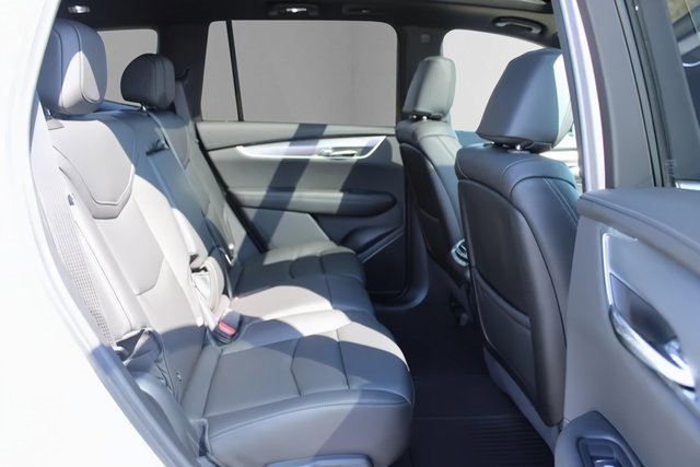 New 2025 Cadillac XT6 Luxury image 22