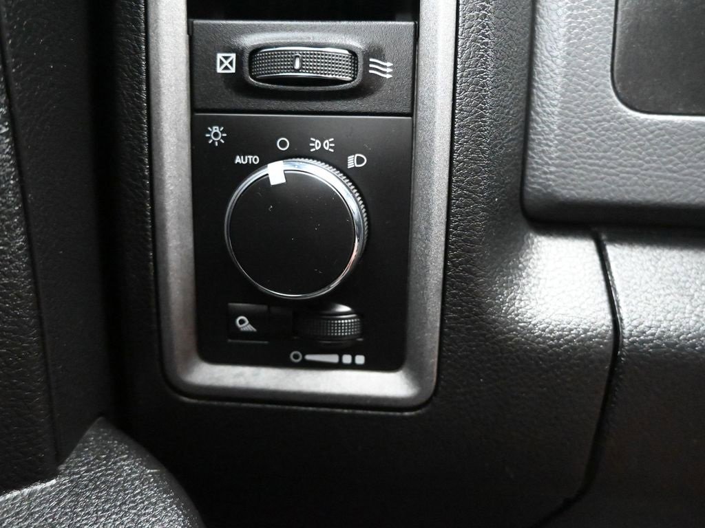 Used 2017 RAM 3500 Tradesman w/ Popular Equipment Group image 18