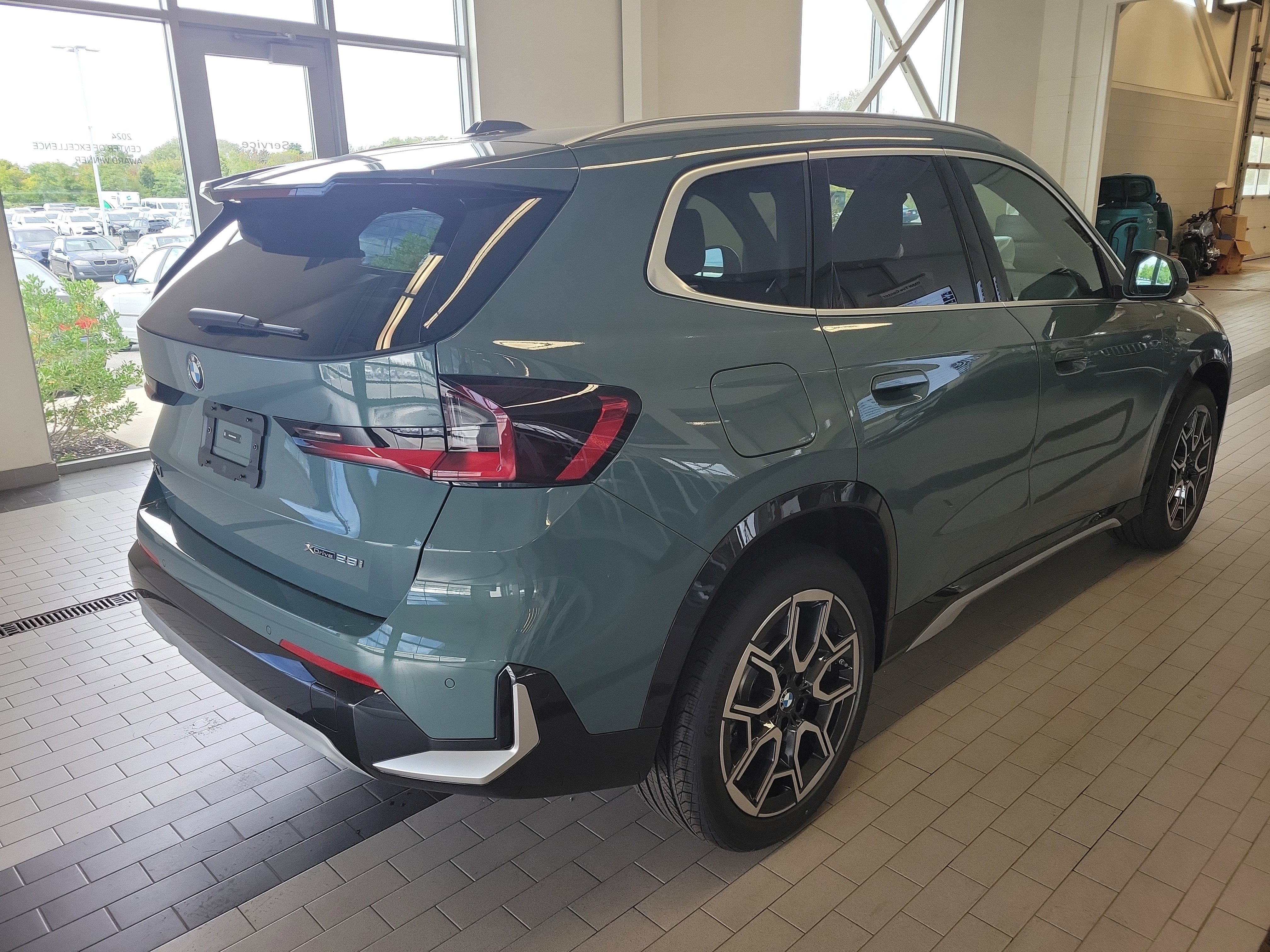 Used 2026 BMW X1 xDrive28i w/ Technology Package image 5