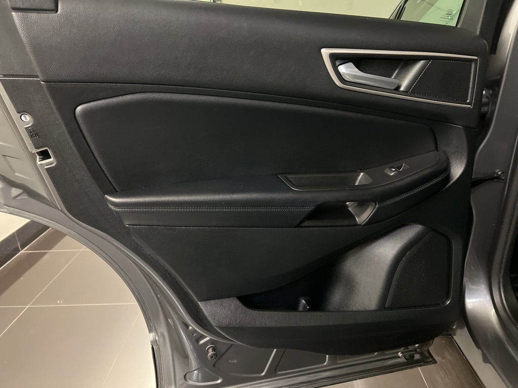 Certified 2022 Ford Edge SEL w/ Convenience Package image 32