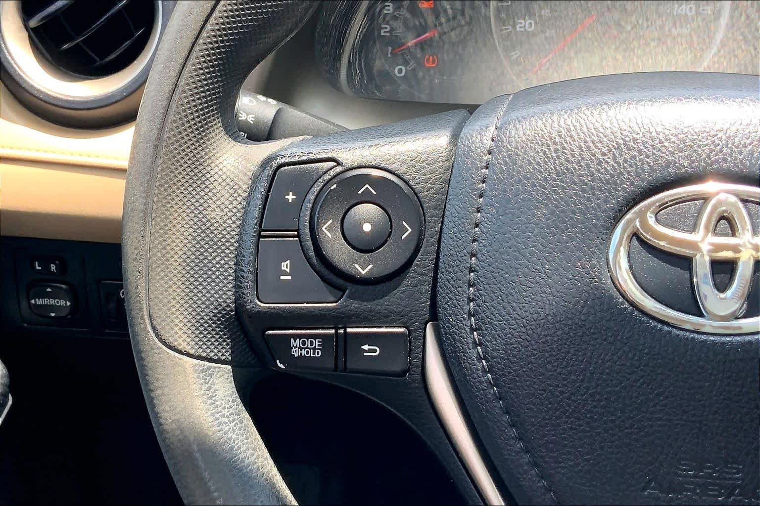 Used 2013 Toyota RAV4 LE FWD image 23