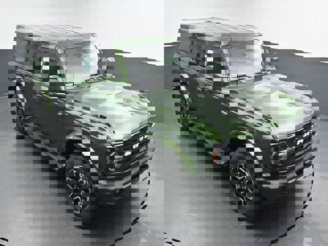 New 2025 Ford Bronco Outer Banks image 14