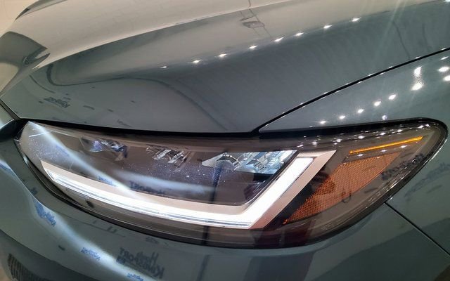 Used 2025 Honda HR-V LX image 9