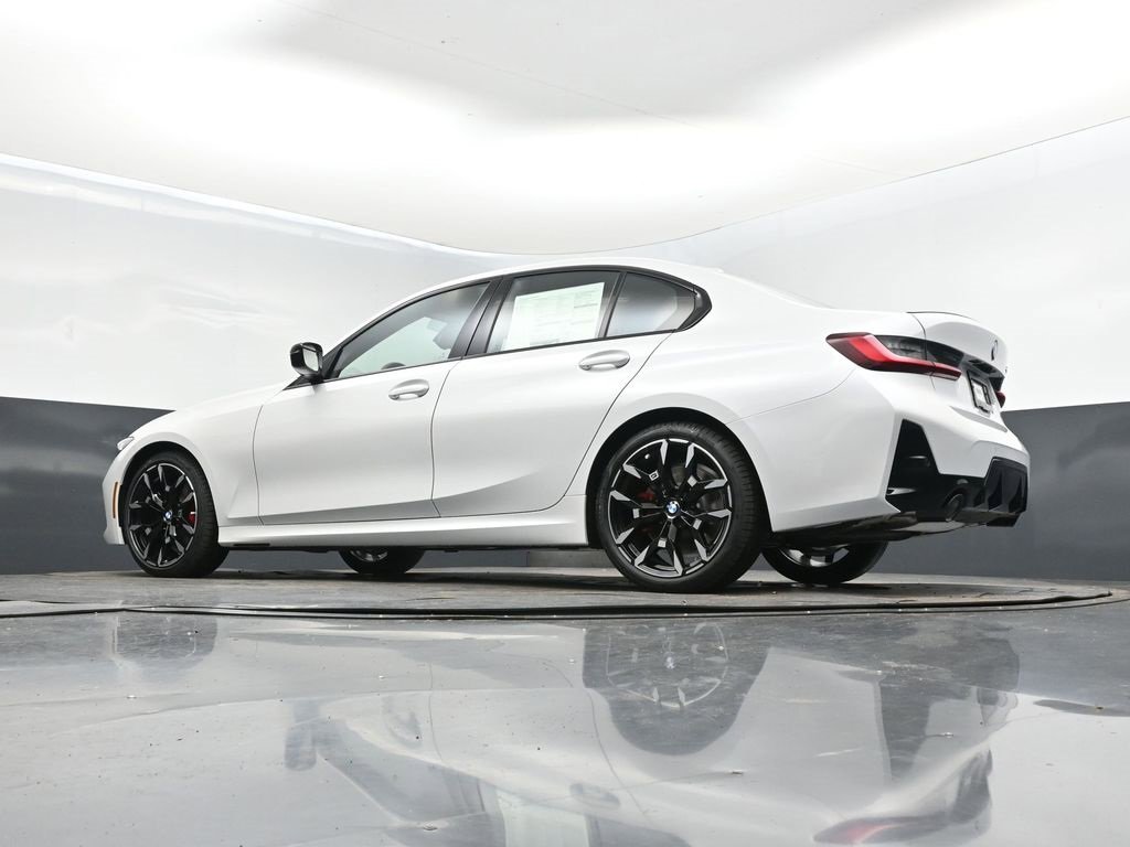 New 2026 BMW 330i Sedan w/ M Sport Package image 39