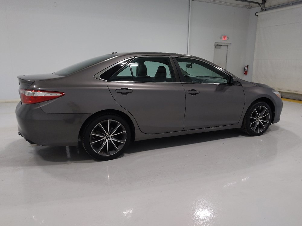Used 2017 Toyota Camry XSE w/ Moonroof Package image 10