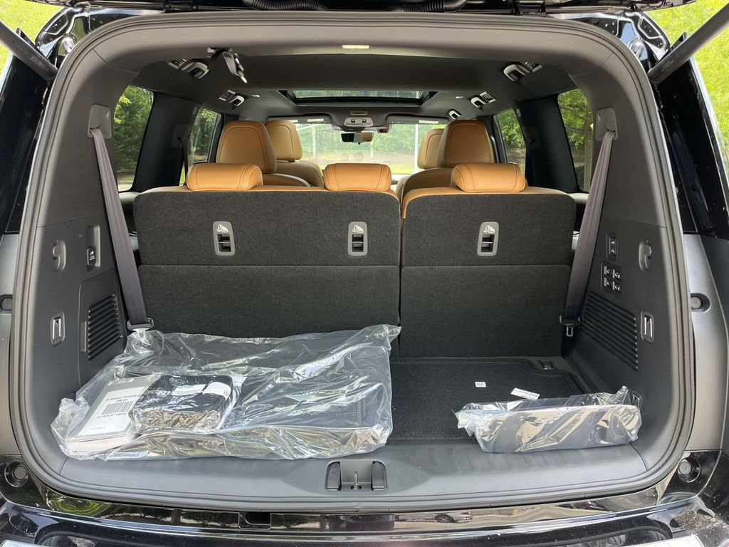 New 2026 Nissan Armada Platinum Reserve AWD/4WD image 10