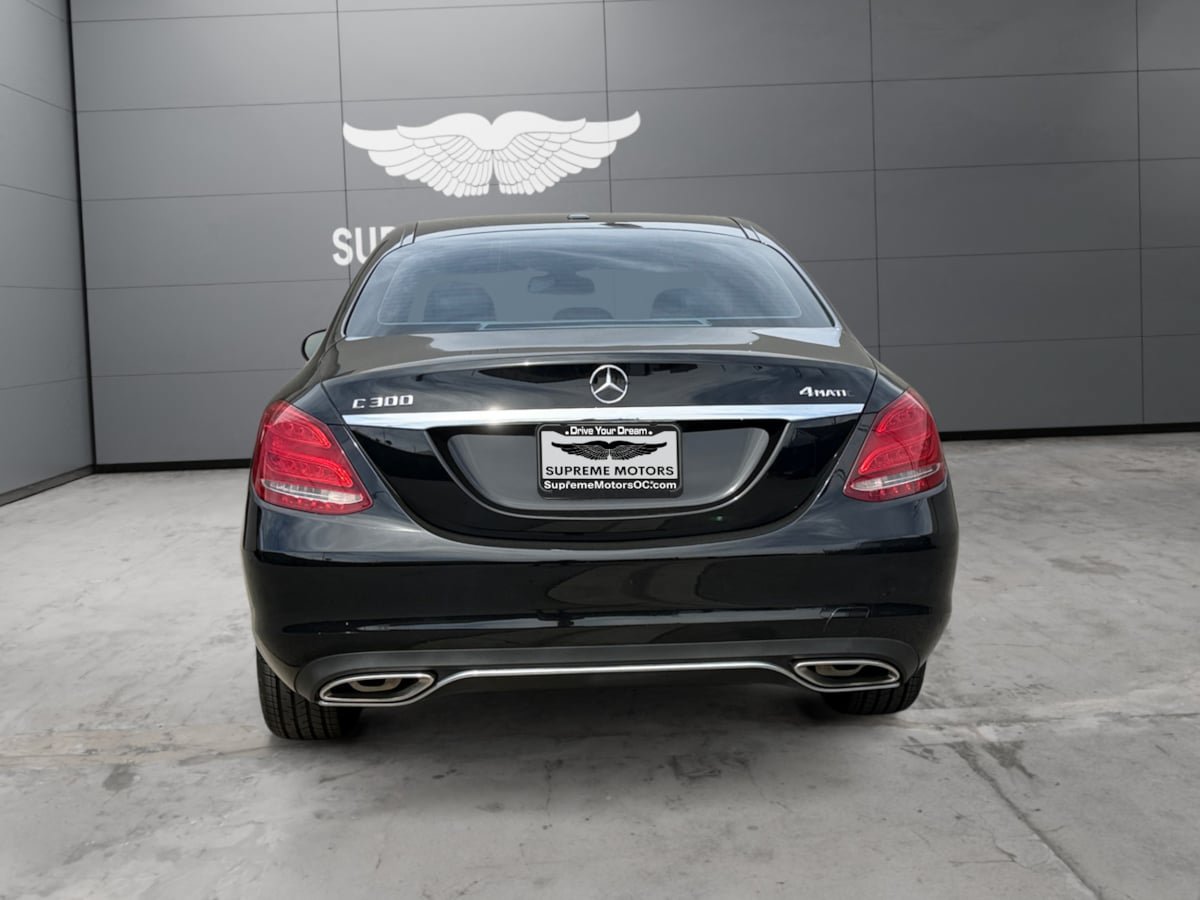 Used 2015 Mercedes-Benz C 300 4MATIC Sedan image 4