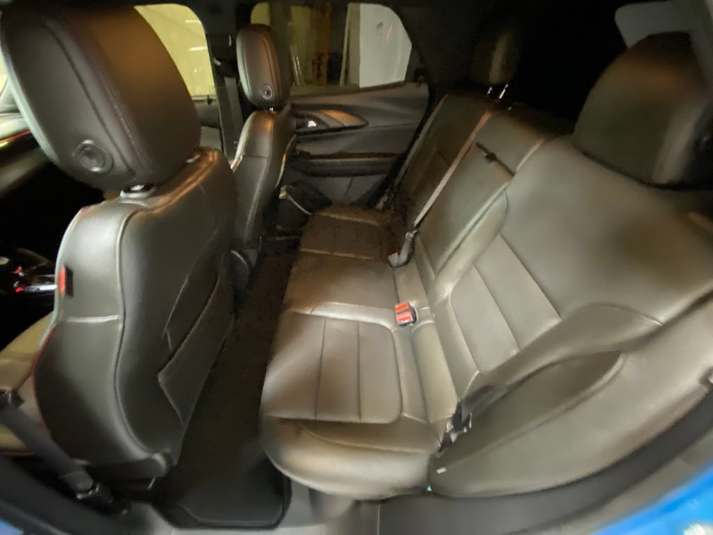 Used 2025 Chevrolet TrailBlazer RS w/ Driver Confidence Package FWD image 24