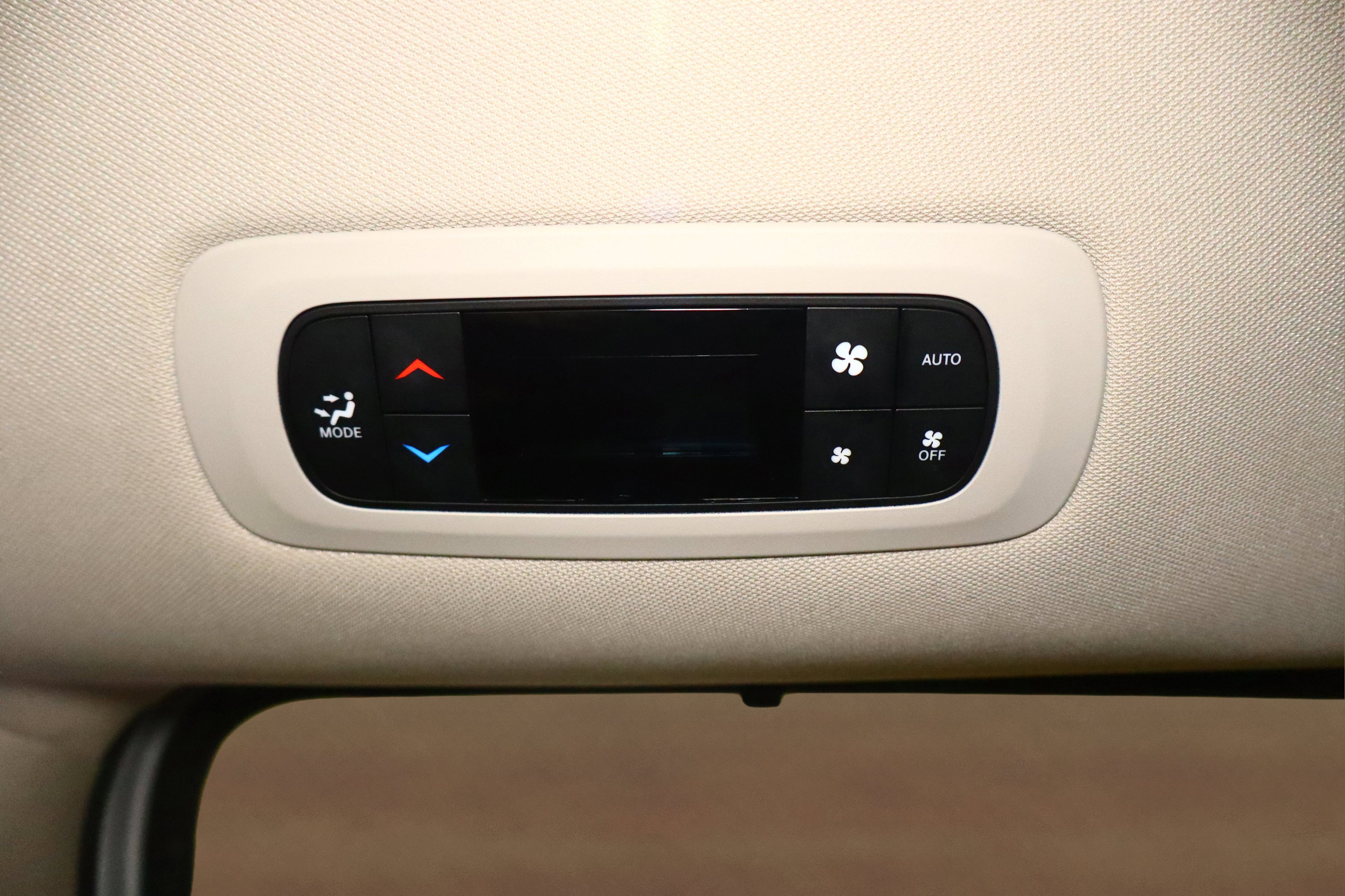 Used 2024 Chrysler Pacifica Touring-L image 44