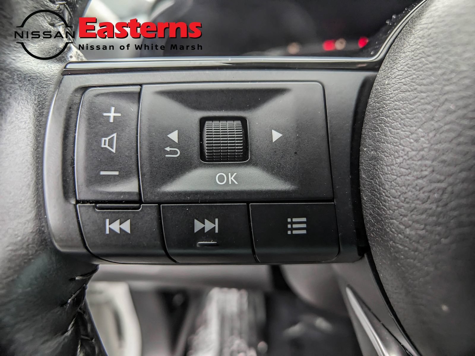Used 2023 Nissan Pathfinder SL w/ SL Premium Package AWD/4WD image 15